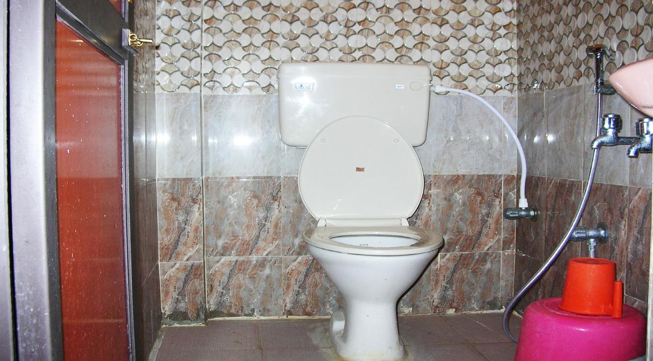 Hotel Sbs Residency Tirupati Renigunta Zimmer foto
